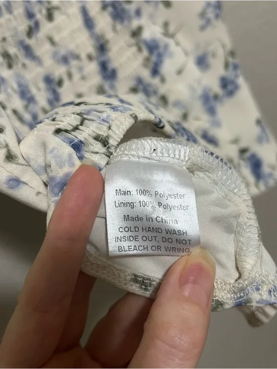 Petal + Pup Jia Floral Button Front Tank XS Sweetheart Smocked Back - Picture 7 of 8